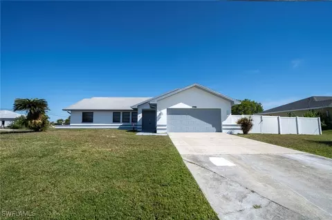 1231 NW 14th Pl, Cape Coral, FL 33993
