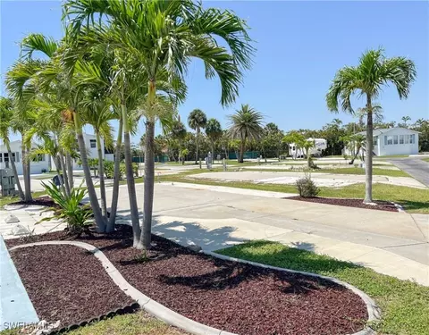 19681 Summerlin Apt 332 Rd, Fort Myers, FL 33908