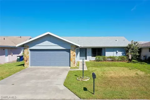 9962 Vanillaleaf St, Fort Myers, FL 33919