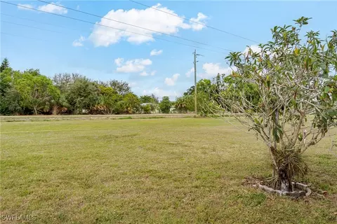9 Cannes Dr, Naples, FL 34112 photo 8