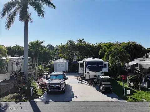 10453 Nightwood Dr, Fort Myers, FL 33905
