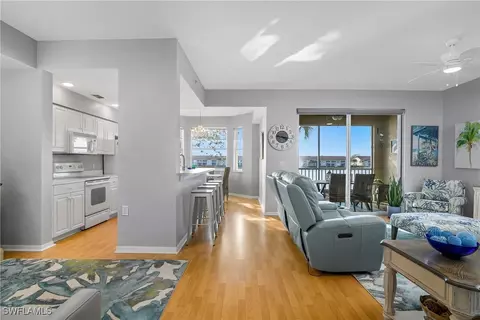 2730 Cypress Trace Cir #2827, Naples, FL 34119