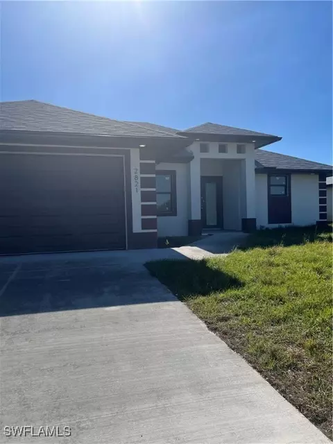 2823 21st St SW, Lehigh Acres, FL 33976