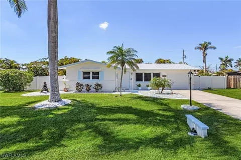 16780 Carmen Ave, Fort Myers, FL 33908