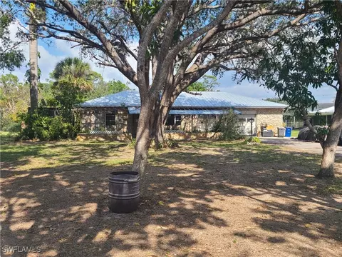 27253 Rio Vista Cir, Bonita Springs, FL 34135