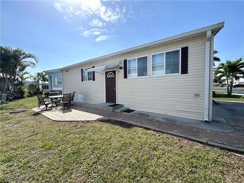 4701 Robert E Lee Blvd W, Estero, FL 33928 photo 2