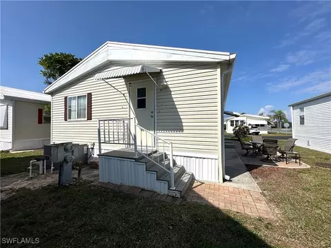4701 Robert E Lee Blvd W, Estero, FL 33928 photo 4