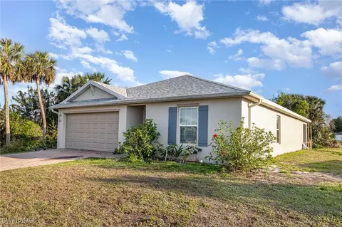 1434 NE 33rd Ln, Cape Coral, FL 33909