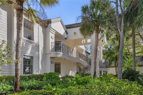 27036 Oakwood Lake Dr, Bonita Springs, FL 34134