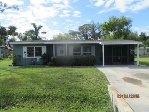 8111 Cleaves Rd, North Fort Myers, FL 33903