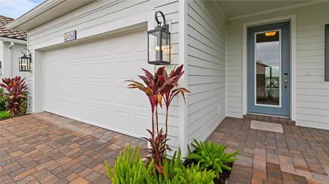 4568 Centaurus Cir, Naples, FL 34120 photo 3