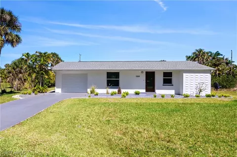 3468 Citrus St, Saint James City, FL 33956