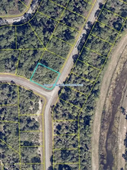 614 Nassau Cir, Labelle, FL 33935