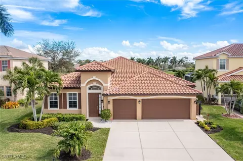 2663 Amber Lake Dr, Cape Coral, FL 33909
