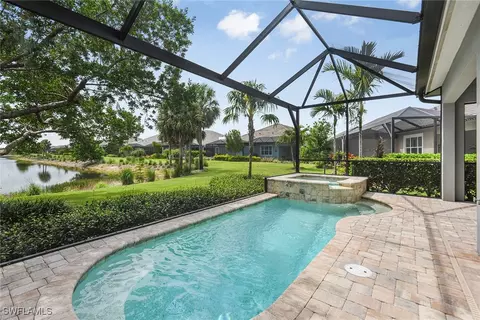 8873 Yucatan Ct, Naples, FL 34112 photo 3