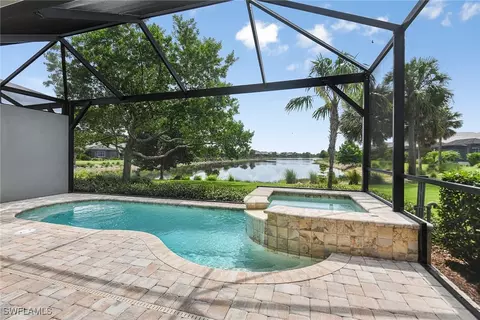 8873 Yucatan Ct, Naples, FL 34112 photo 4