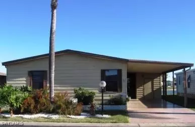 321 Sunshine Ave, North Fort Myers, FL 33903
