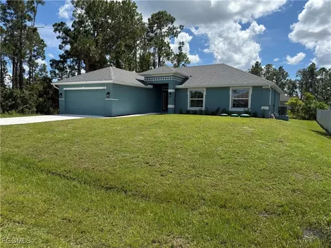 475 Westdale Ave, Lehigh Acres, FL 33972