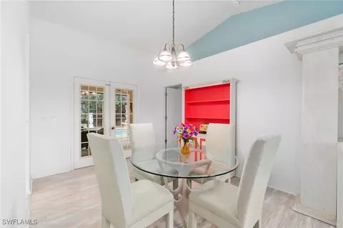 218 Pinehurst Cir, Naples, FL 34113 photo 4