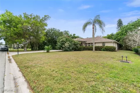 218 Pinehurst Cir, Naples, FL 34113 photo 8