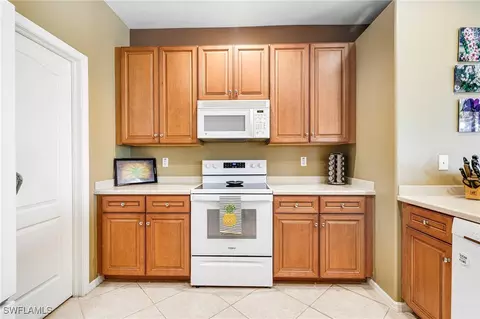 20230 Rookery Dr, Estero, FL 33928 photo 6
