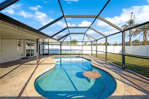 240 SE 43rd Ter, Cape Coral, FL 33904