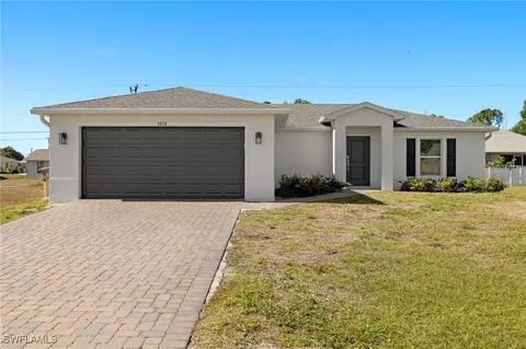 3018 NE 7th Pl, Cape Coral, FL 33909