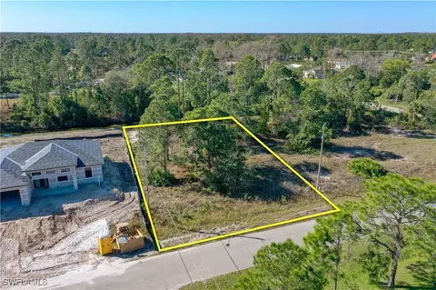 616 Raintree St E, Lehigh Acres, FL 33974