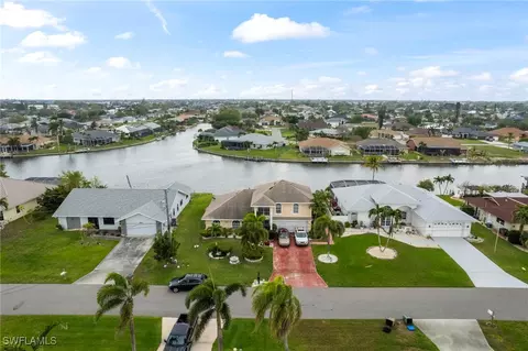 1216 SE 3rd St, Cape Coral, FL 33990