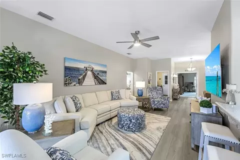 10061 Oakhurst Way, Fort Myers, FL 33913