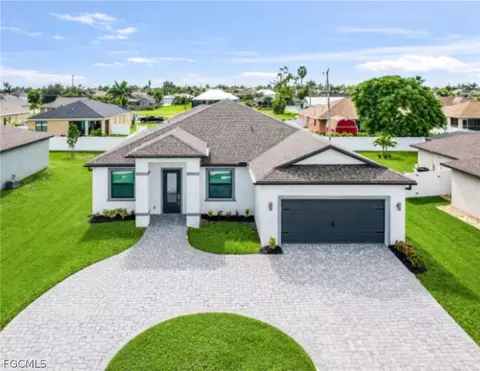 4521 Agualinda Blvd, Cape Coral, FL 33914
