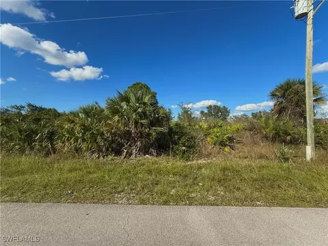 2710 65th St W, Lehigh Acres, FL 33971