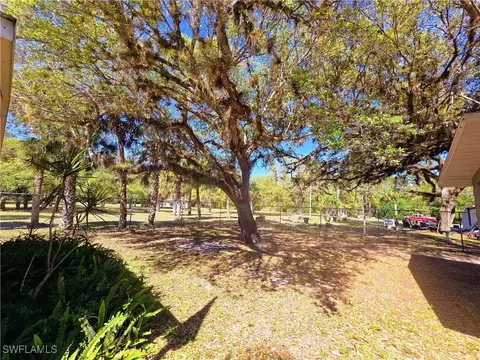 Exterior - 210 Hardee St, Labelle, FL 33935 photo 7 of 7