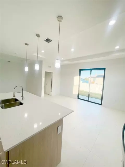 Kitchen - 8023 Piper Ln, Labelle, FL 33935 photo 5 of 8