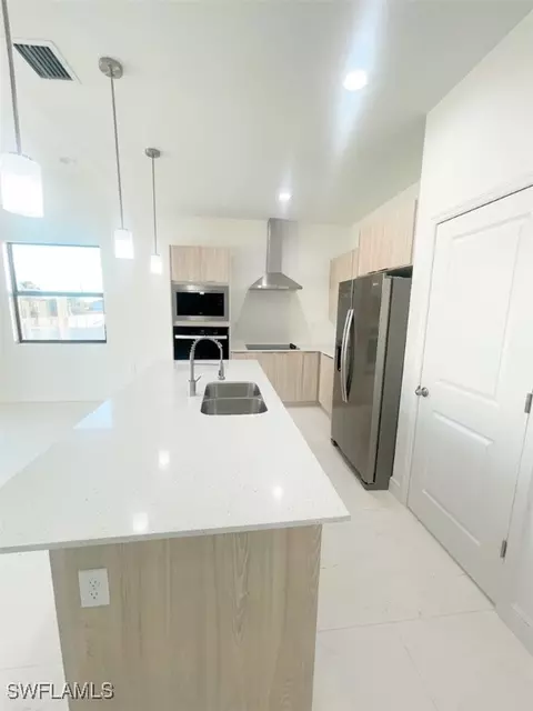 Kitchen - 8023 Piper Ln, Labelle, FL 33935 photo 2 of 8