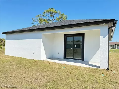 Exterior - 8023 Piper Ln, Labelle, FL 33935 photo 4 of 4