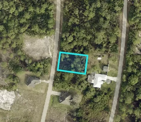 517 Kilarney Ave S, Lehigh Acres, FL 33974