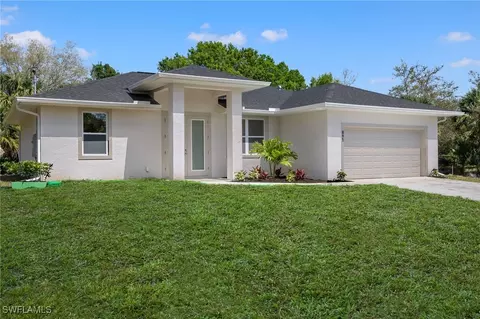 881 Spaulding St E, Lehigh Acres, FL 33974