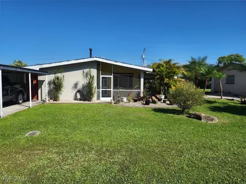 1398 Lincoln Ave, North Fort Myers, FL 33917