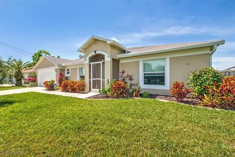 426 SE 21st Ave, Cape Coral, FL 33990