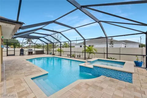 2703 NE 7th Ave, Cape Coral, FL 33909