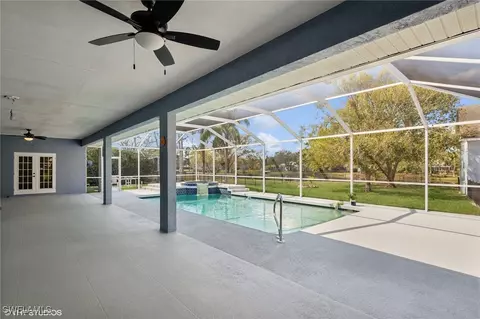 Exterior - 310 136th Ct E, Bradenton, FL 34212 photo 4 of 10