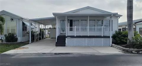 11073 Stardust Dr, Fort Myers, FL 33908