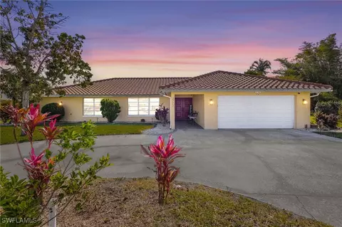3777 SE 6th Ave, Cape Coral, FL 33904