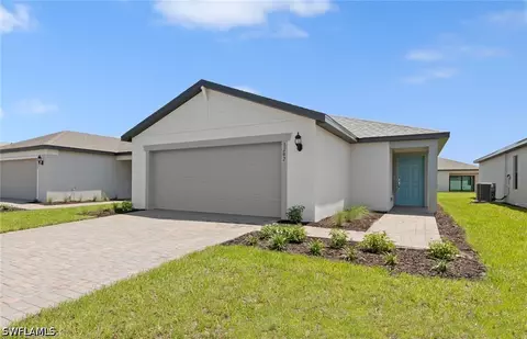 1202 Caloosa Cove Dr, Labelle, FL 33935