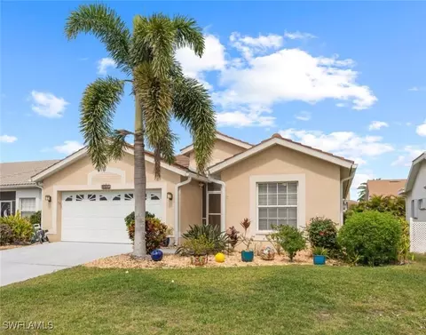 8095 Breton Cir, Fort Myers, FL 33912