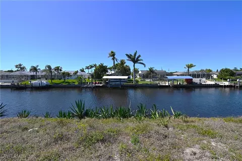 3114 SE 10th Pl, Cape Coral, FL 33904