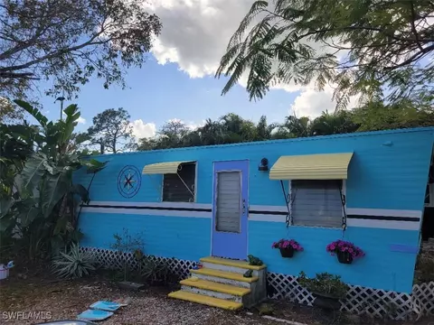 9710 Carolina St, Bonita Springs, FL 34135