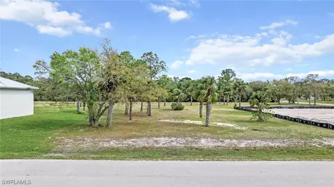 6601 Pine St, Fort Myers, FL 33905