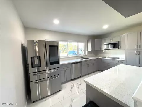 404 El Dorado Pkwy E, Cape Coral, FL 33904